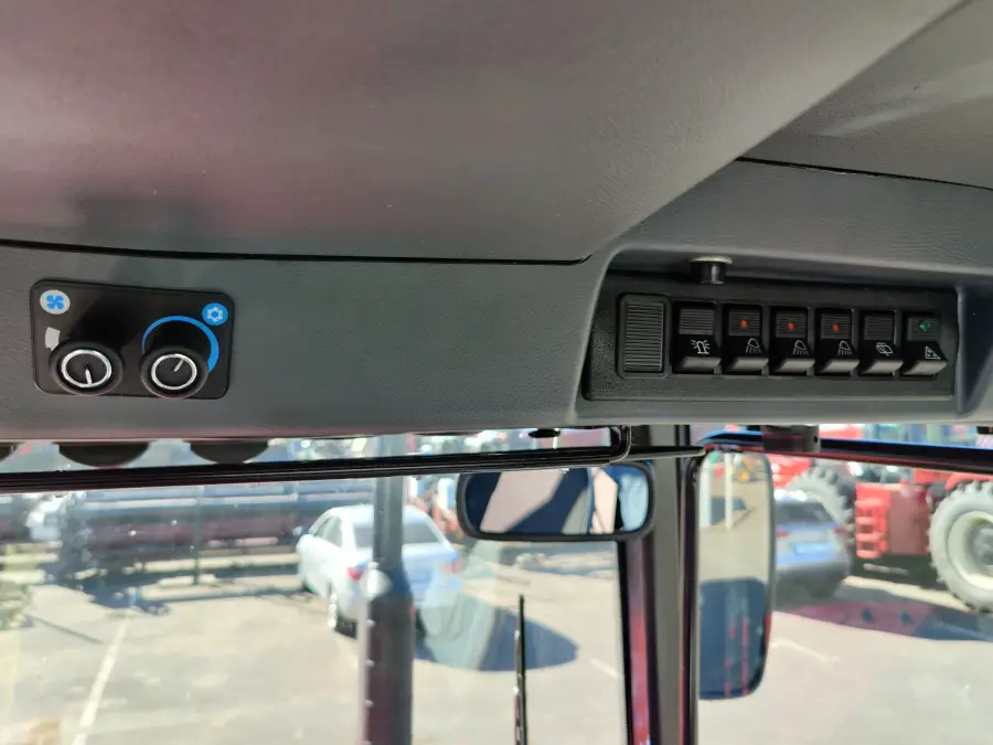 Фотография Трактор BELARUS-1523.3