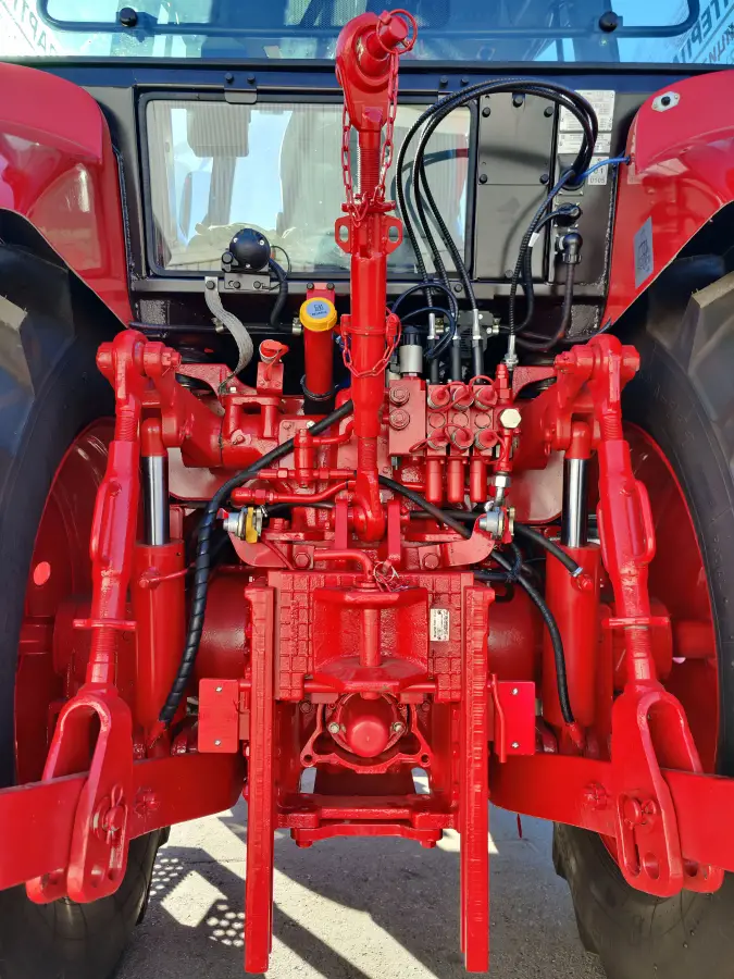 Фотография Трактор BELARUS-1523.3