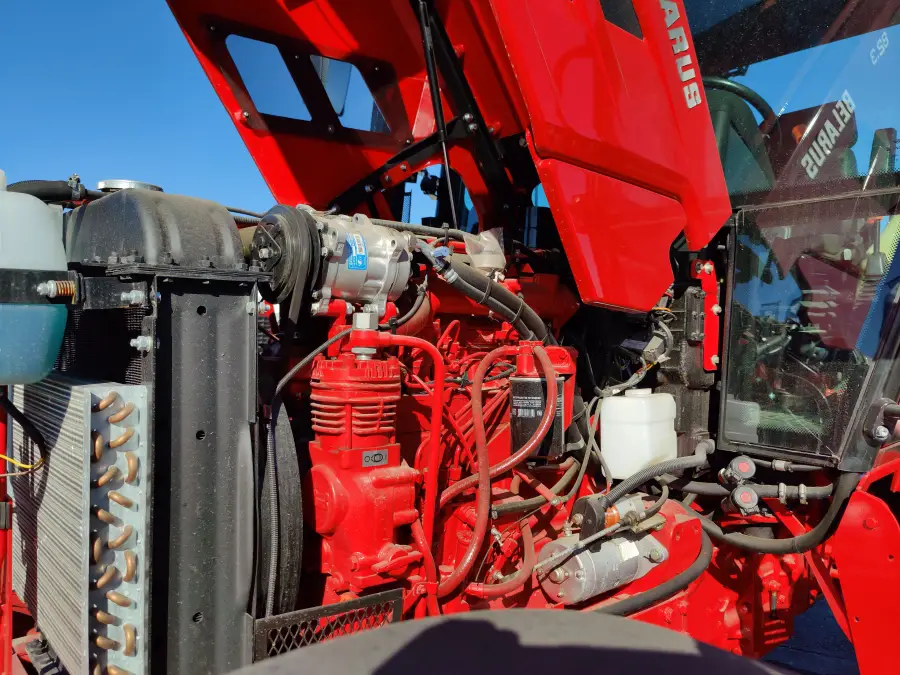 Фотография Трактор BELARUS-82.3