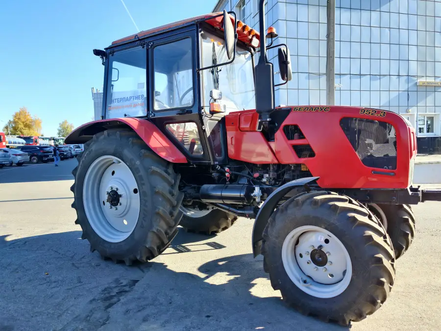 Фотография Трактор BELARUS-952.3