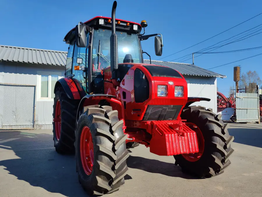 Фотография Трактор BELARUS-1523.3