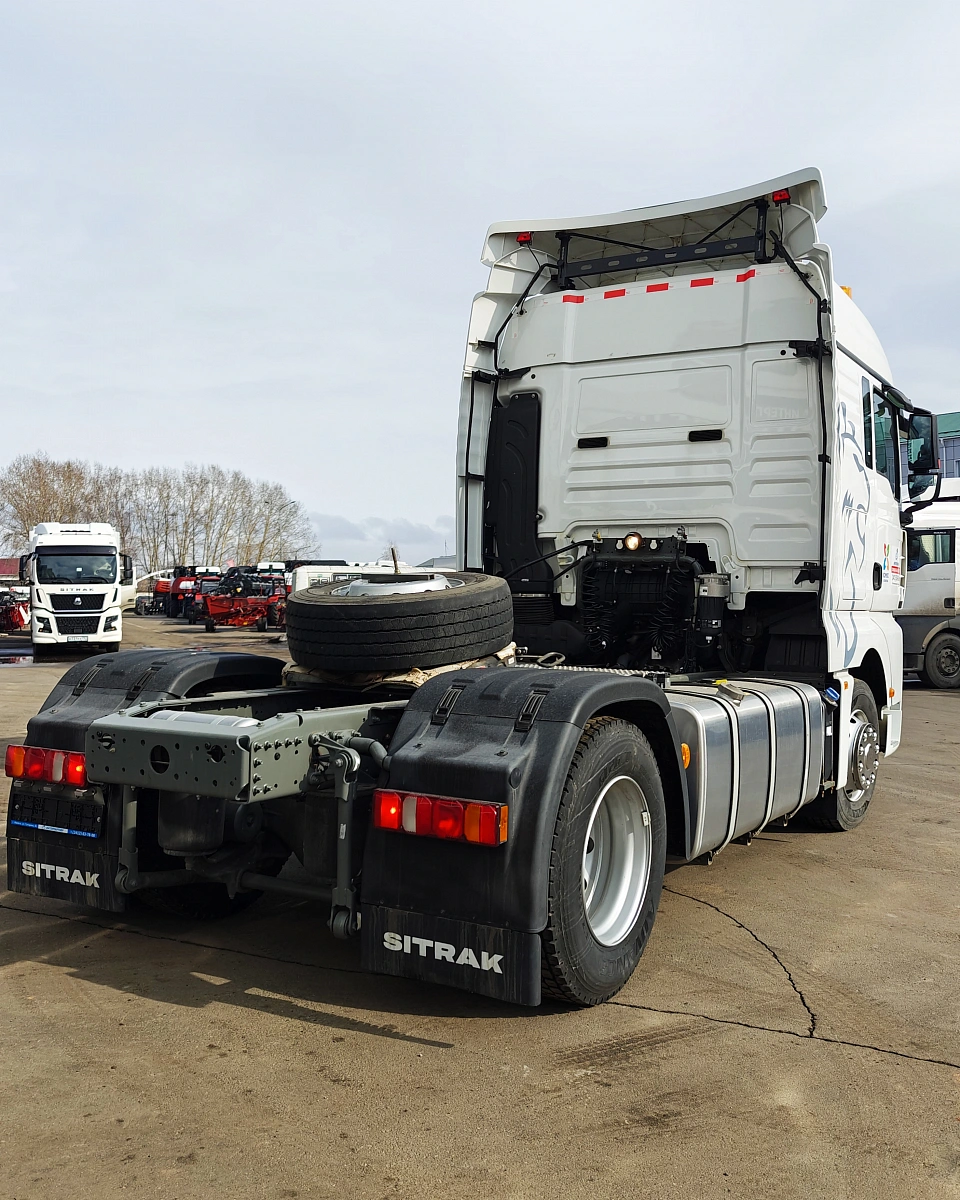 Фотография 1.1.1.06 Тягач SITRAK С7Н 4х2 ZZ4186V391HE S-AMT
