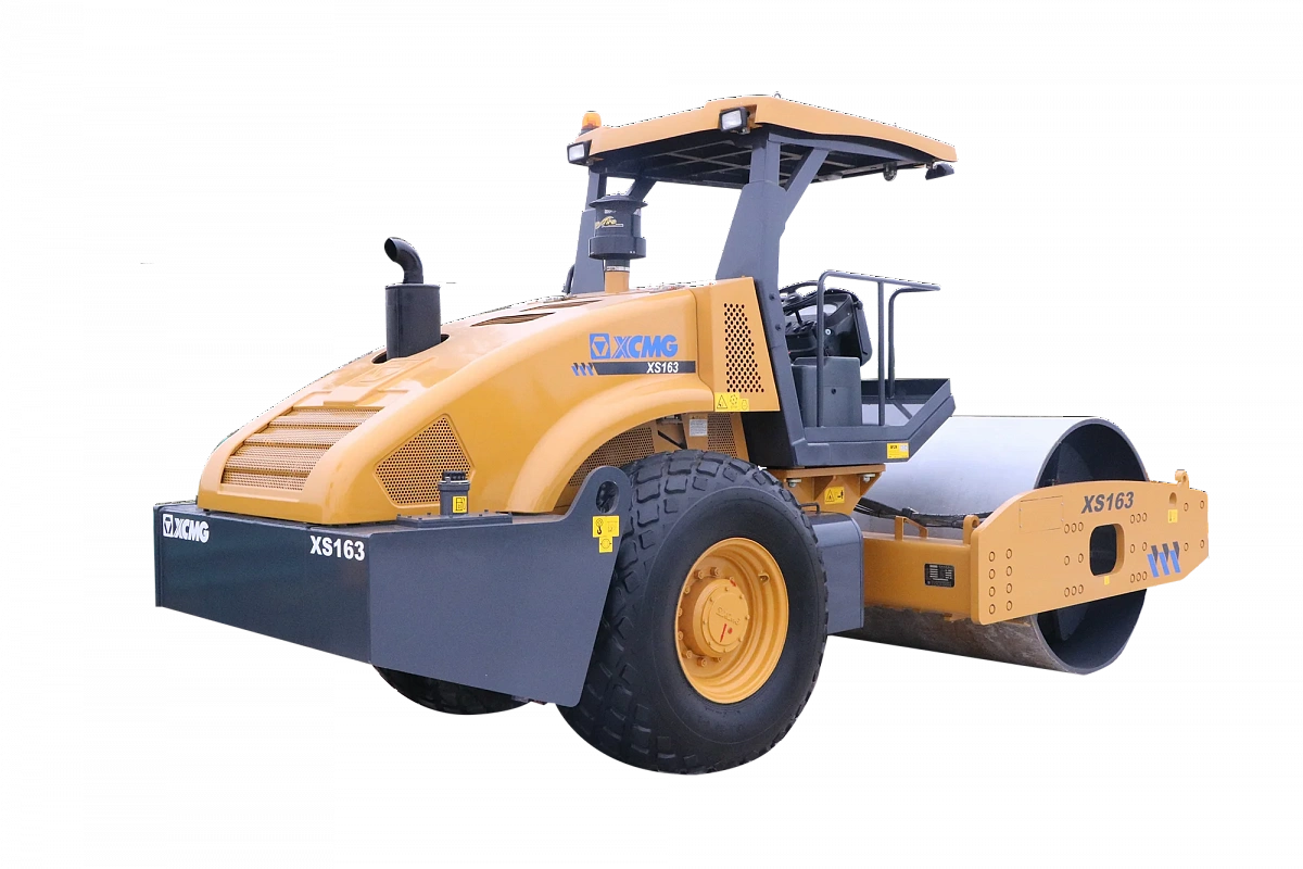 Фотография Каток одновальцовый грунтовый с гидравлическим полным приводом XS163