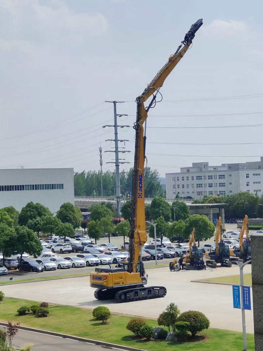 Фотография Экскаватор-разрушитель XCMG XE500DHR